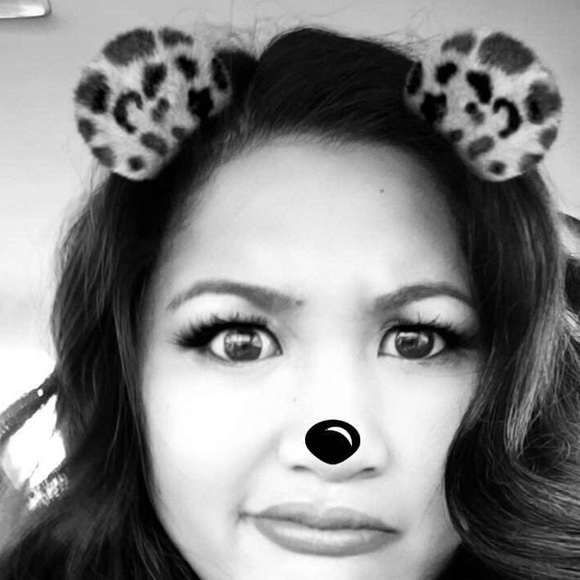 Meet your Posher, Christine - Picture 2 of 2